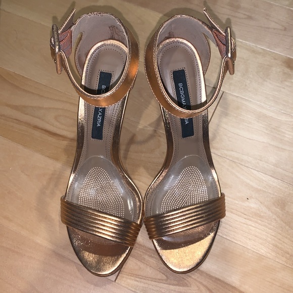 Brand new BCBG heels size 6 - Picture 3 of 4